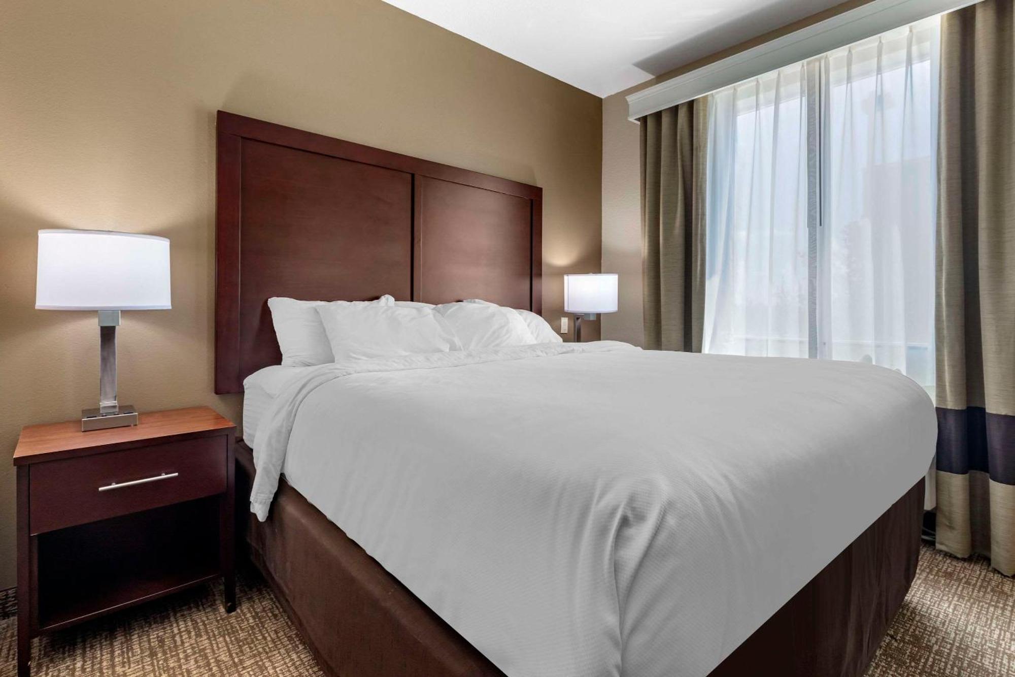 Comfort Suites Plano - Dallas North Екстер'єр фото